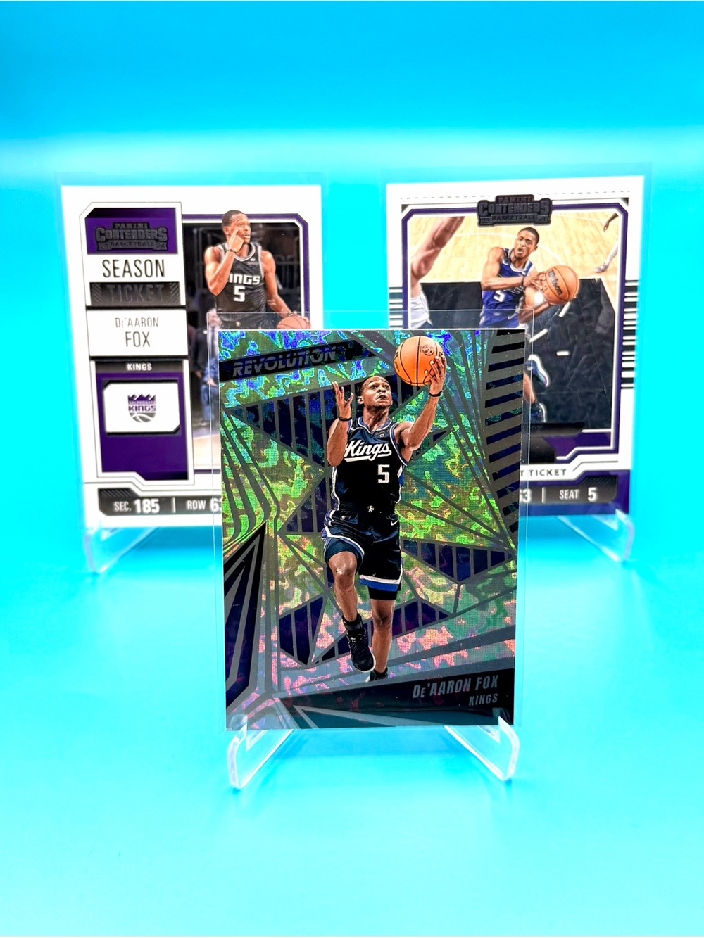 🔥De’Aaron Fox Lot! Avalanche Holo Refractor + Season Ticket Game/Night Ticket!